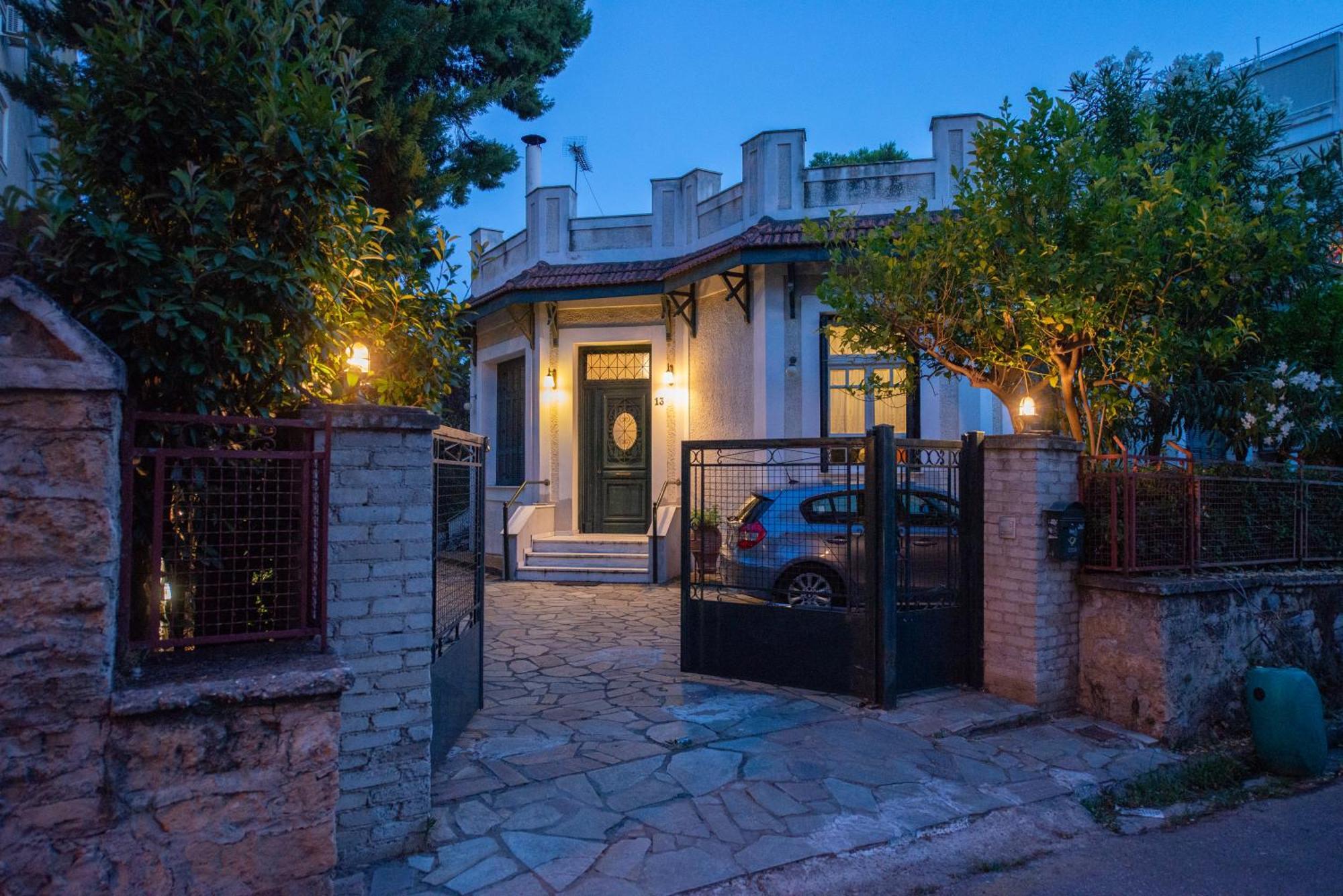 Apartment Garden-studio In A Mansion-athens-chalandri Center Athens